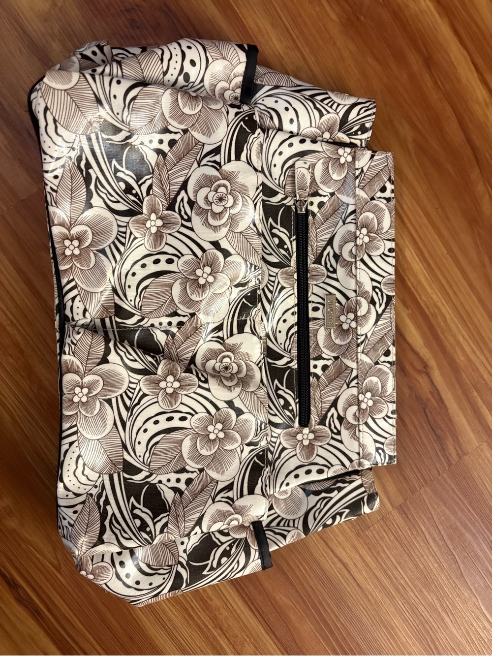 New Prima Miche (retired) “Lucy” bag (shell)